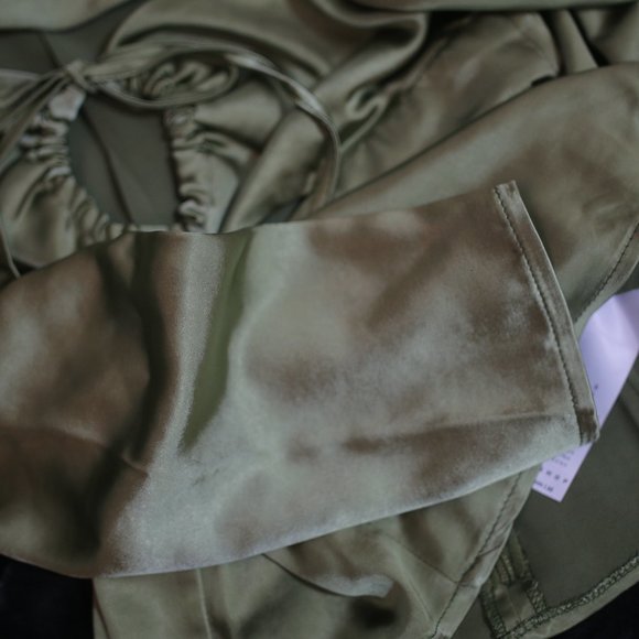 NWT Keyhole Green Olive Khaki Satin Top. - Picture 7 of 11